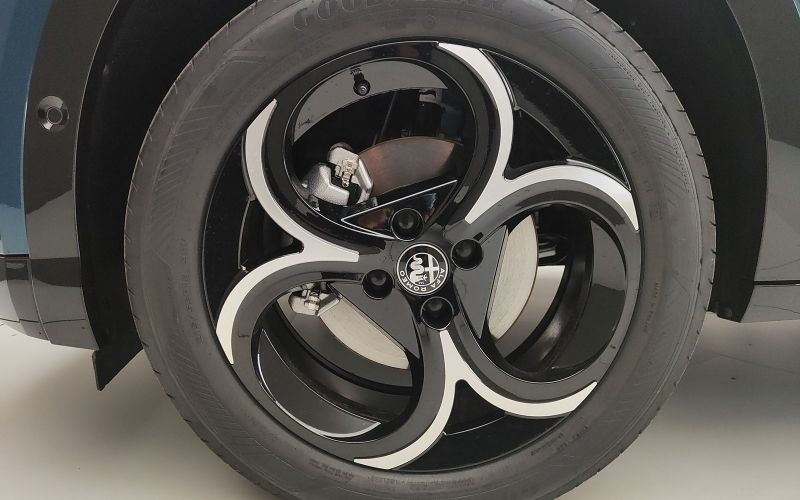 JUNIOR 1.2 136CV HYBRID EDCT6